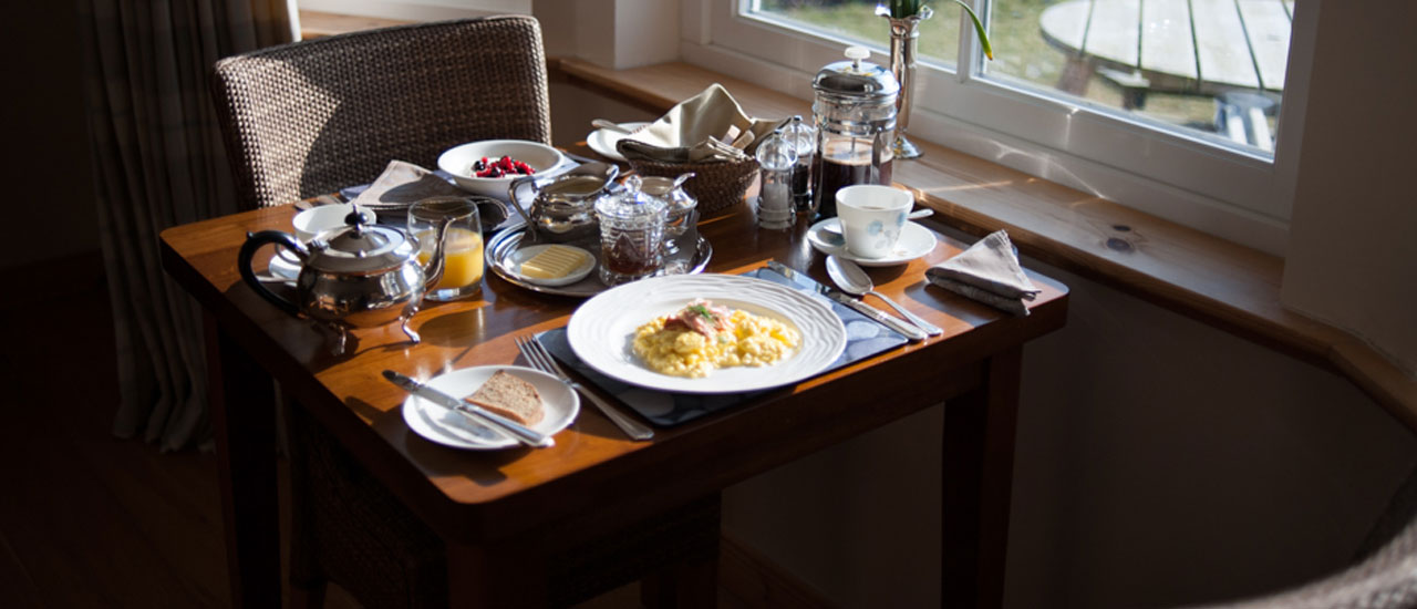breakfast-table